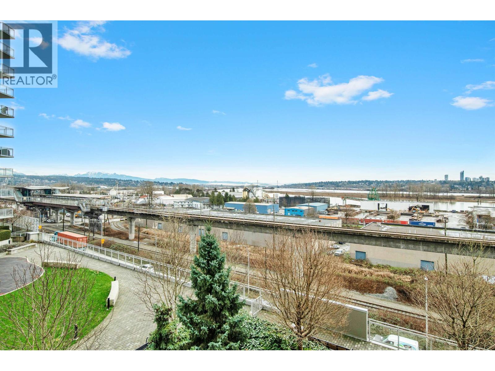 307 200 NELSON'S CRESCENT, New Westminster