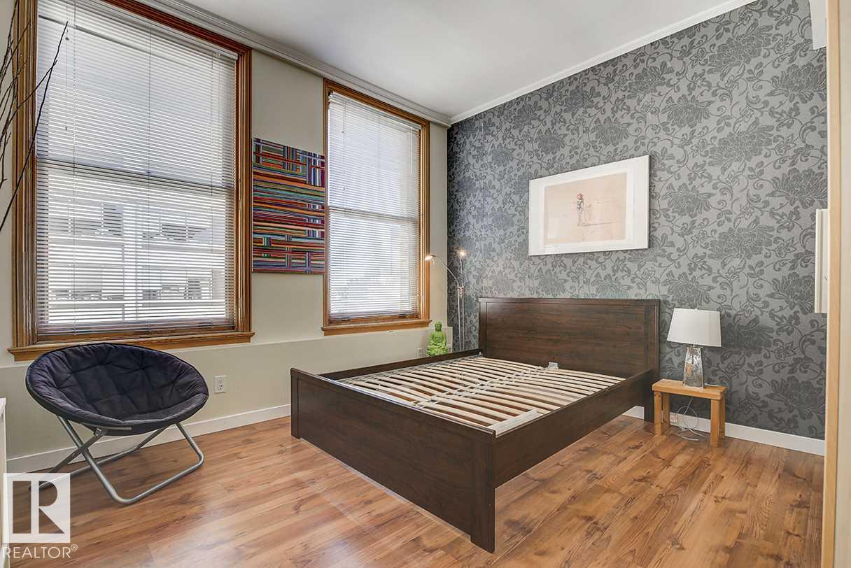 #808 10134 100 ST NW - 27