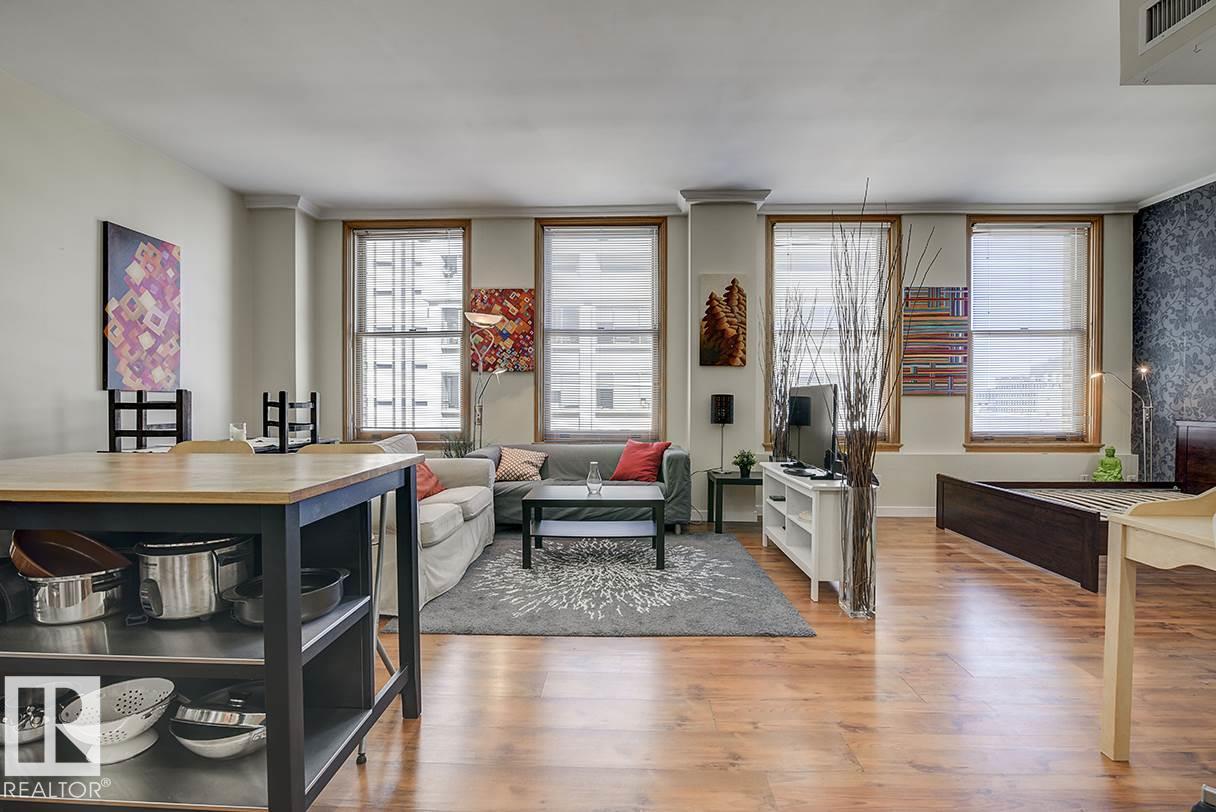 #808 10134 100 ST NW - 28
