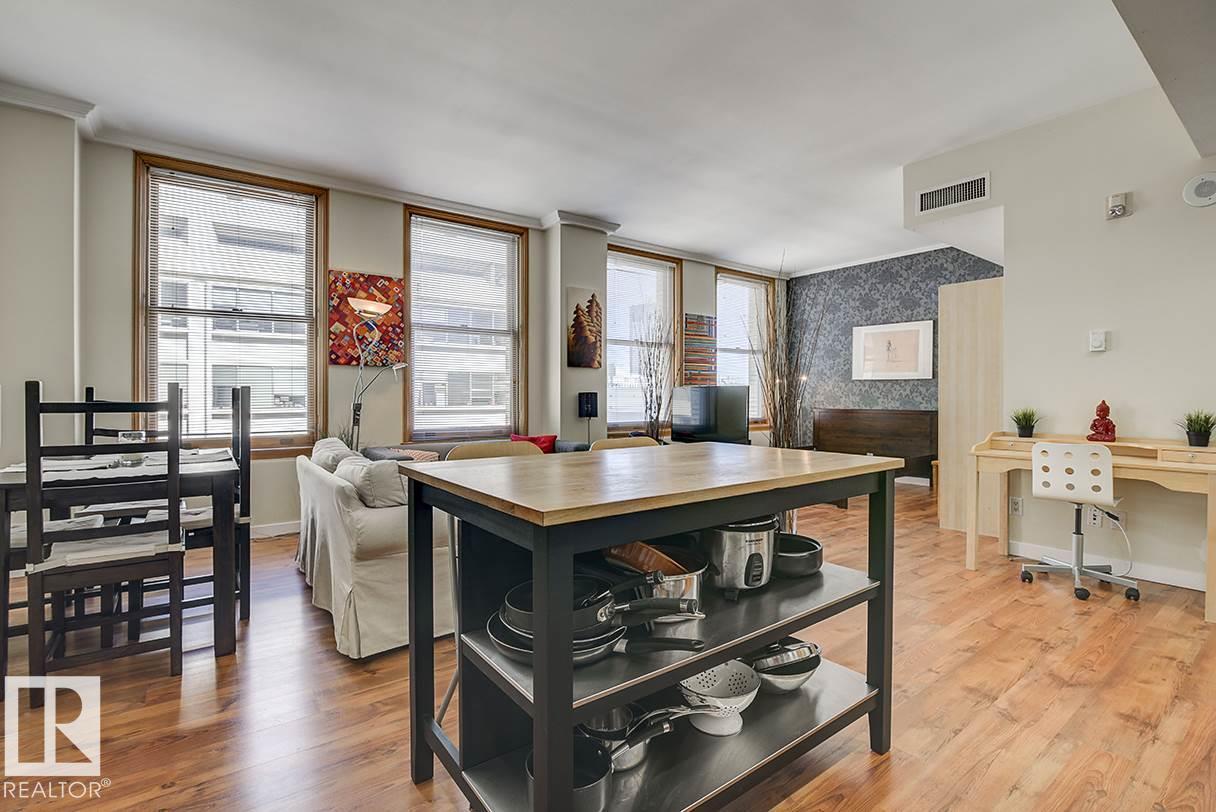 #808 10134 100 ST NW - 32