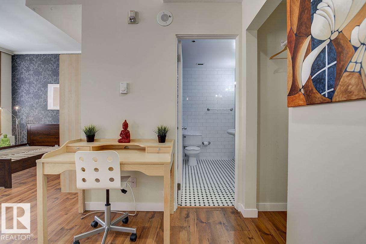 #808 10134 100 ST NW - 39