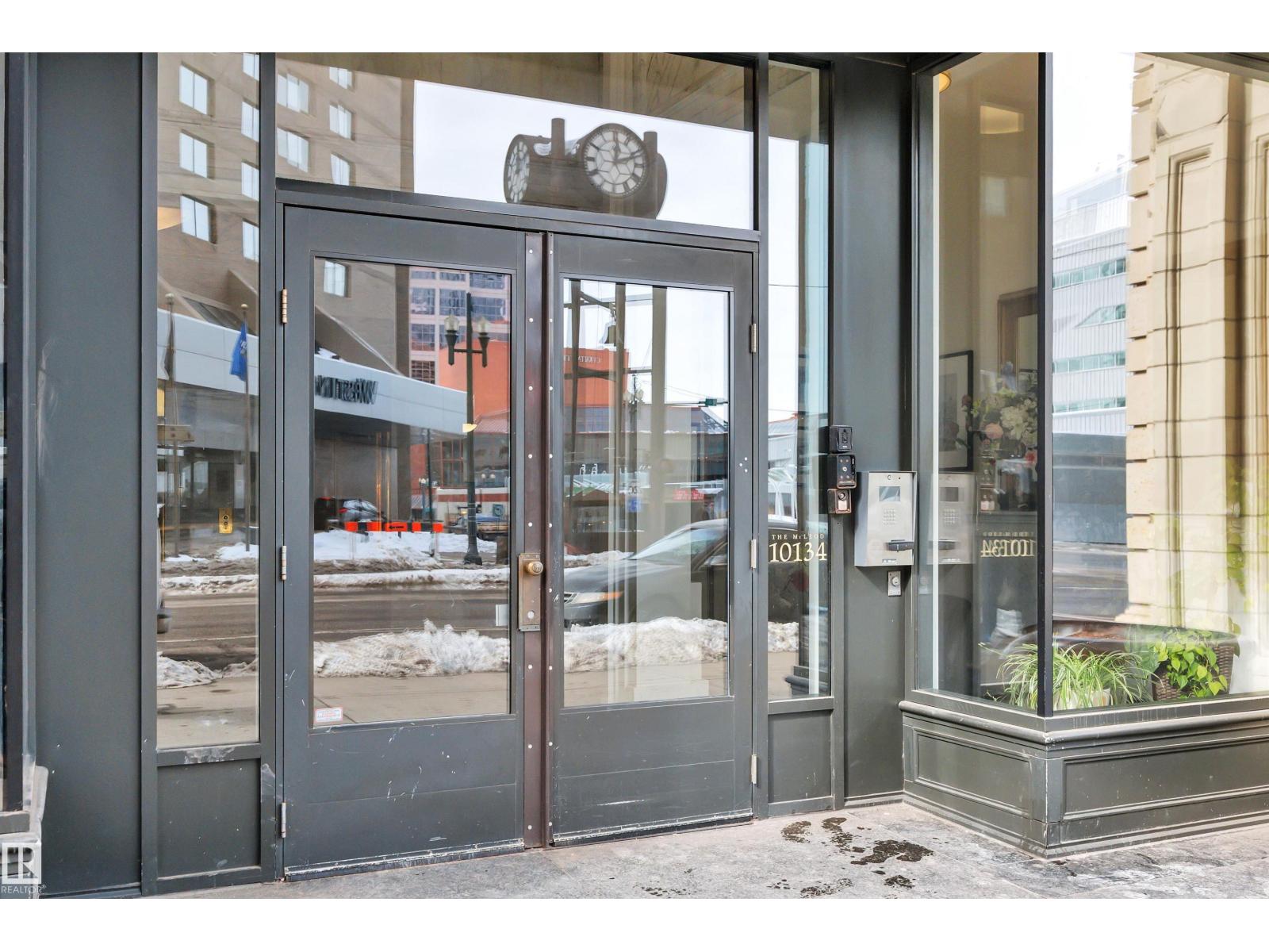 #808 10134 100 ST NW - 51