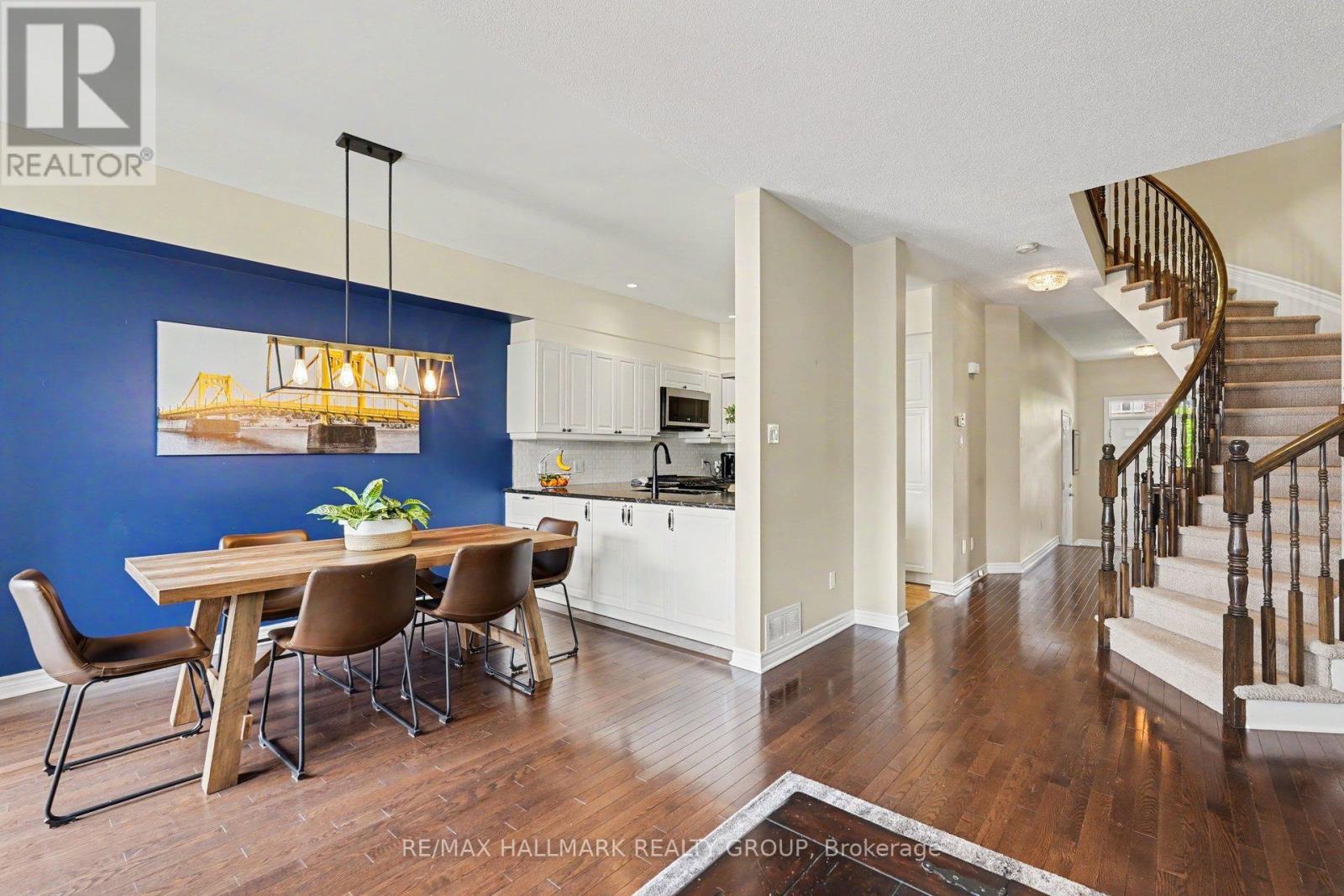 1433 COMFREY CRESCENT W - 3