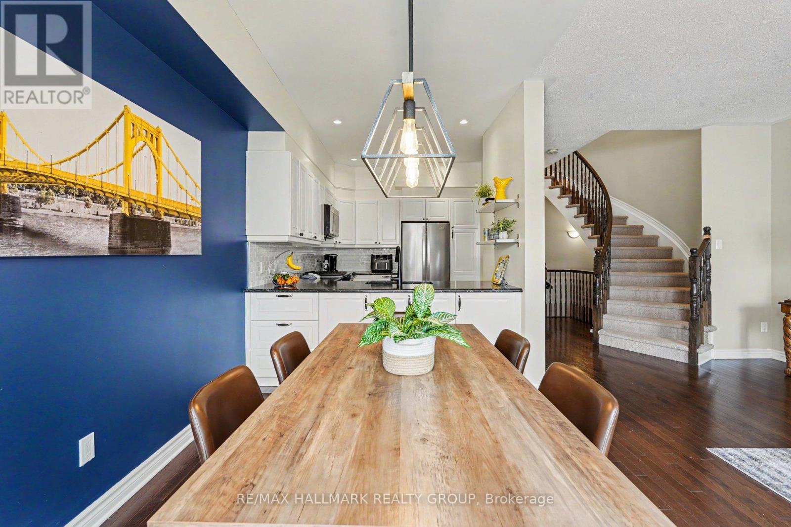1433 COMFREY CRESCENT W - 4
