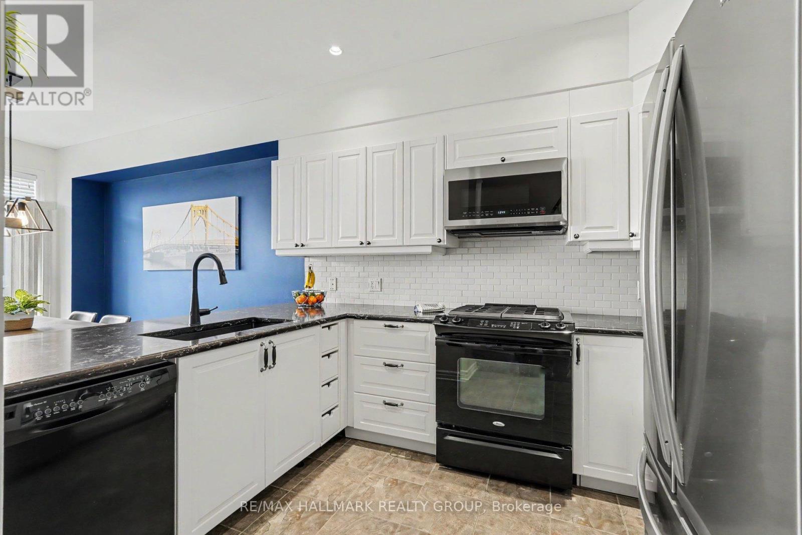 1433 COMFREY CRESCENT W - 7