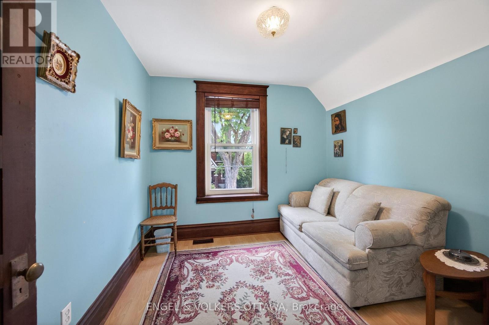 60 GLYNN AVENUE - 31