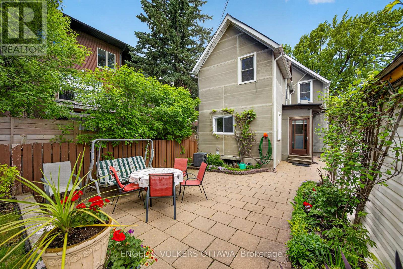 60 GLYNN AVENUE - 34