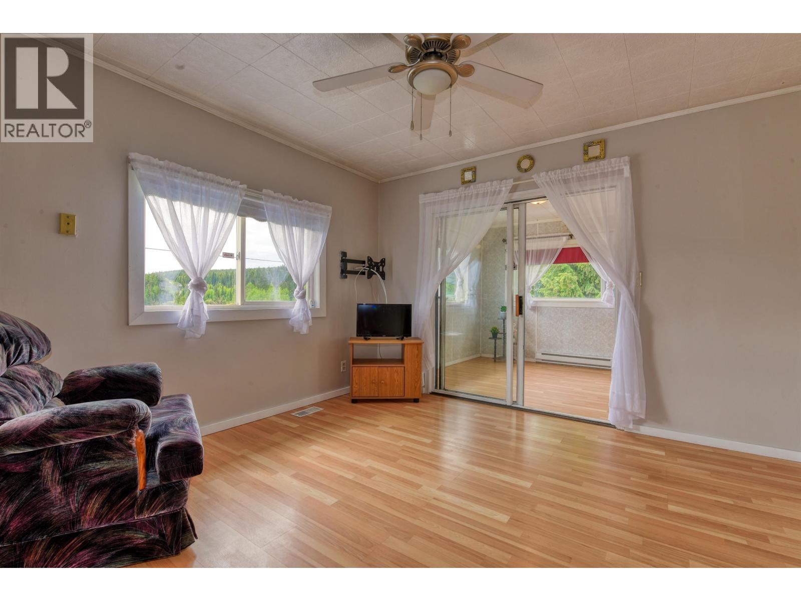 2752 ENTERPRISE ROAD - 8