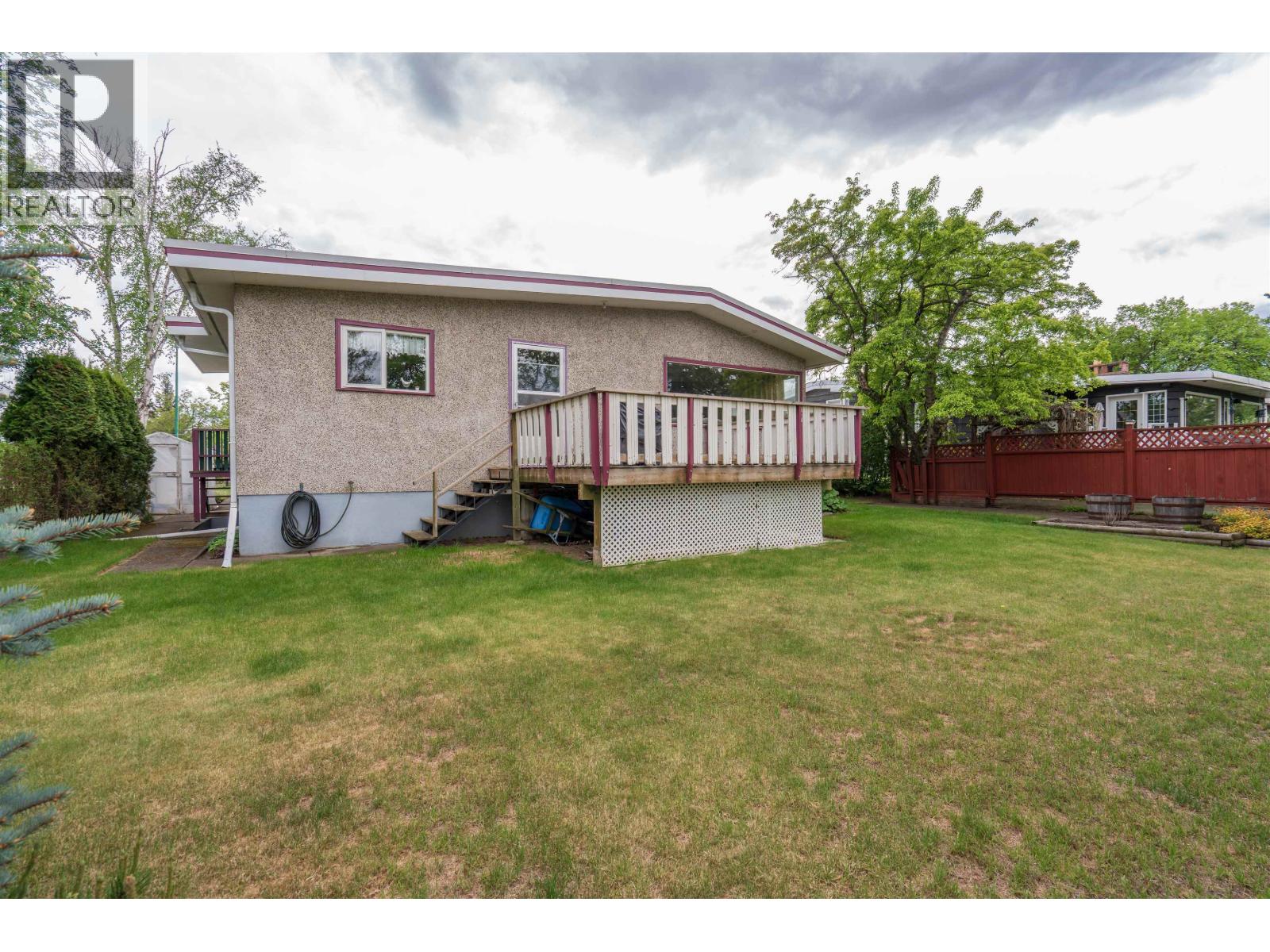 2800 HAMMOND AVENUE - 10