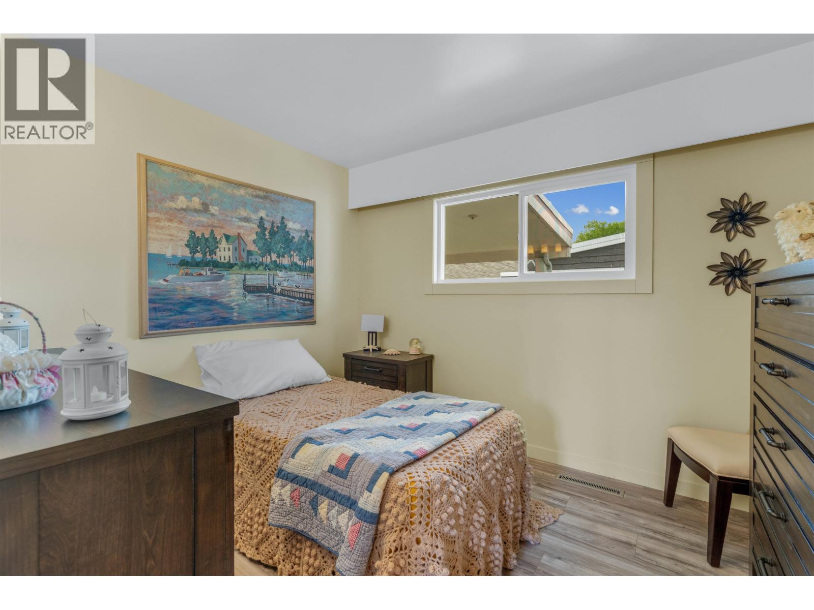 2800 HAMMOND AVENUE - 30