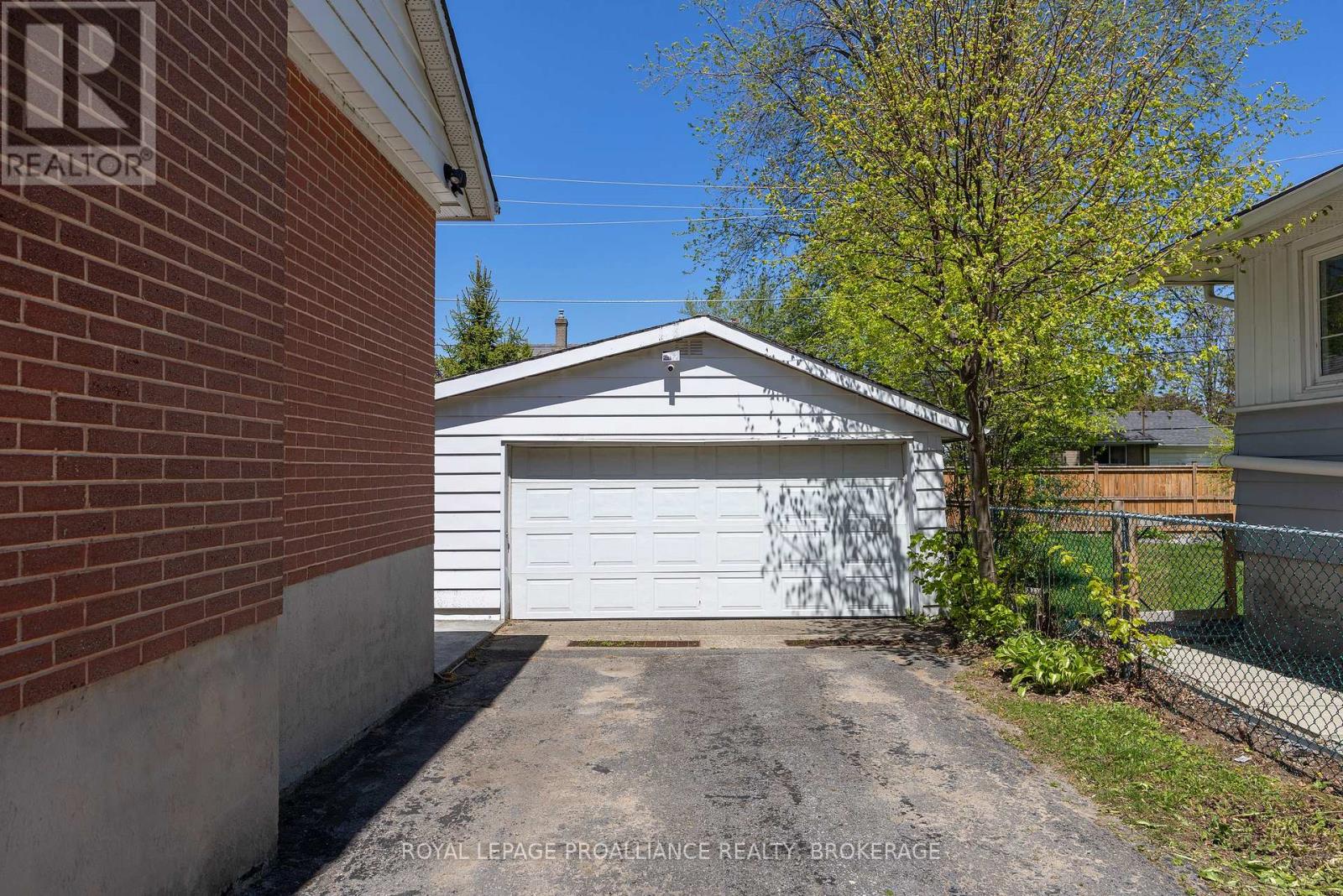 1101 JOHNSON STREET - 8