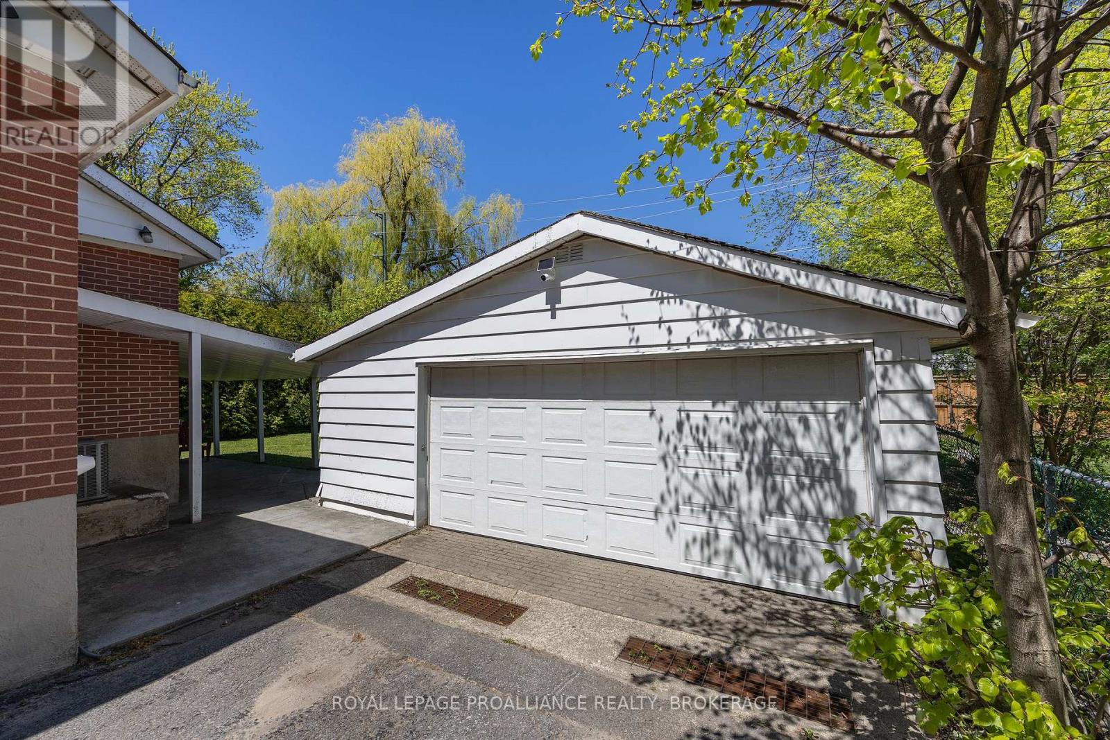 1101 JOHNSON STREET - 9