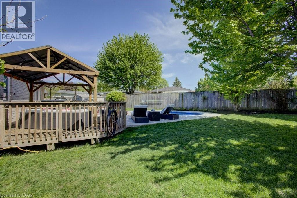 22 MULLIN Drive - 35