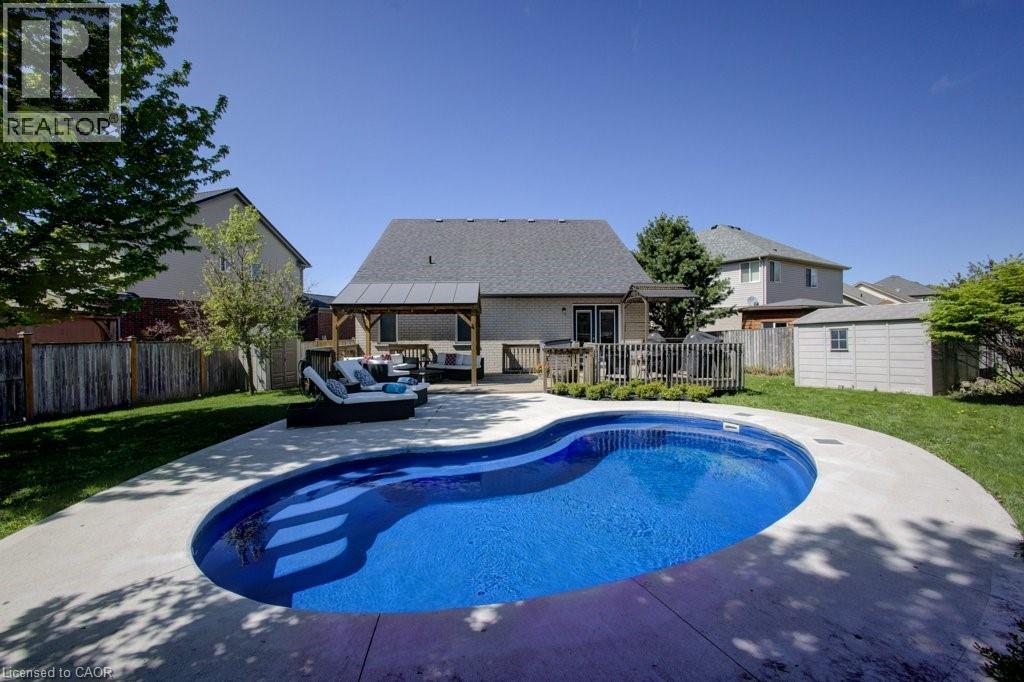 22 MULLIN Drive - 37