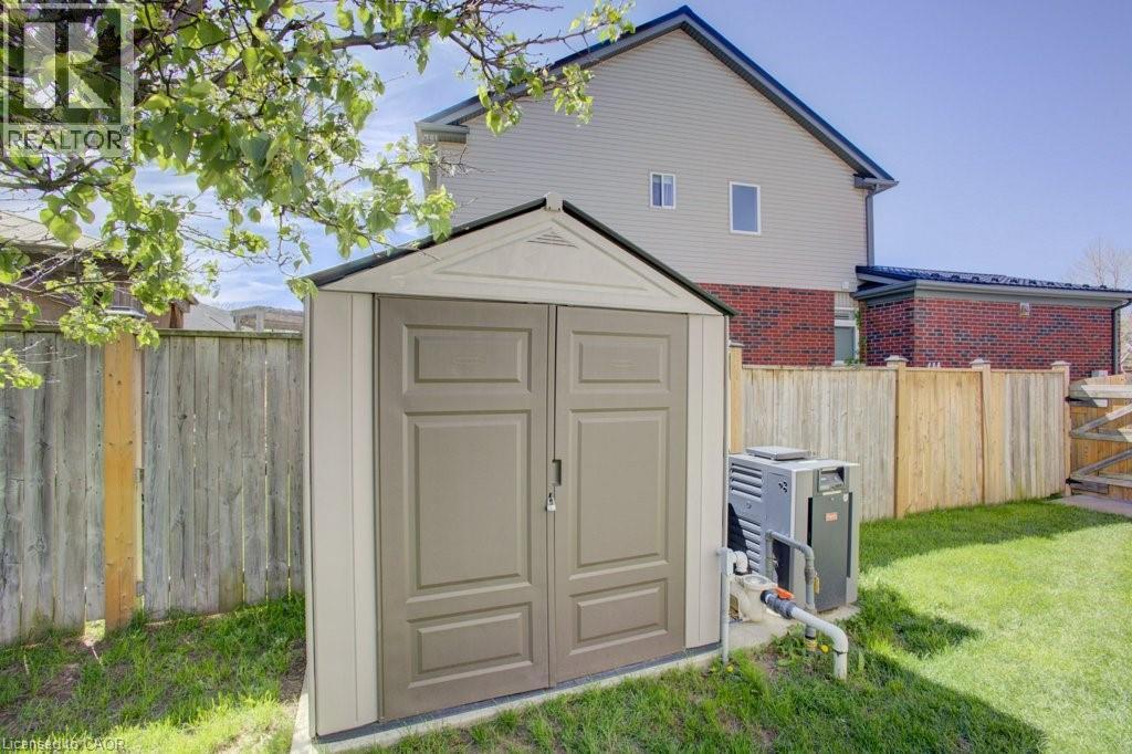 22 MULLIN Drive - 40