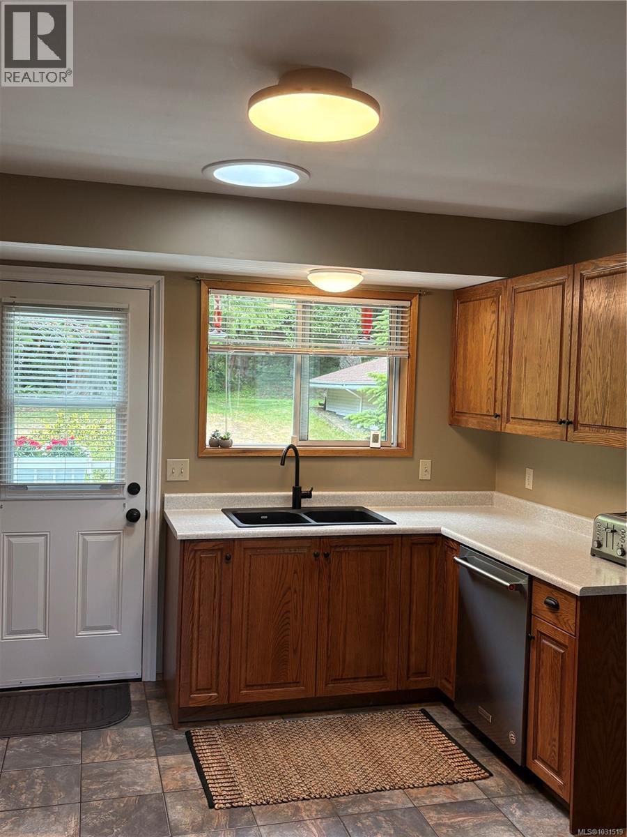 1751 Burnham Rd, Cobble Hill