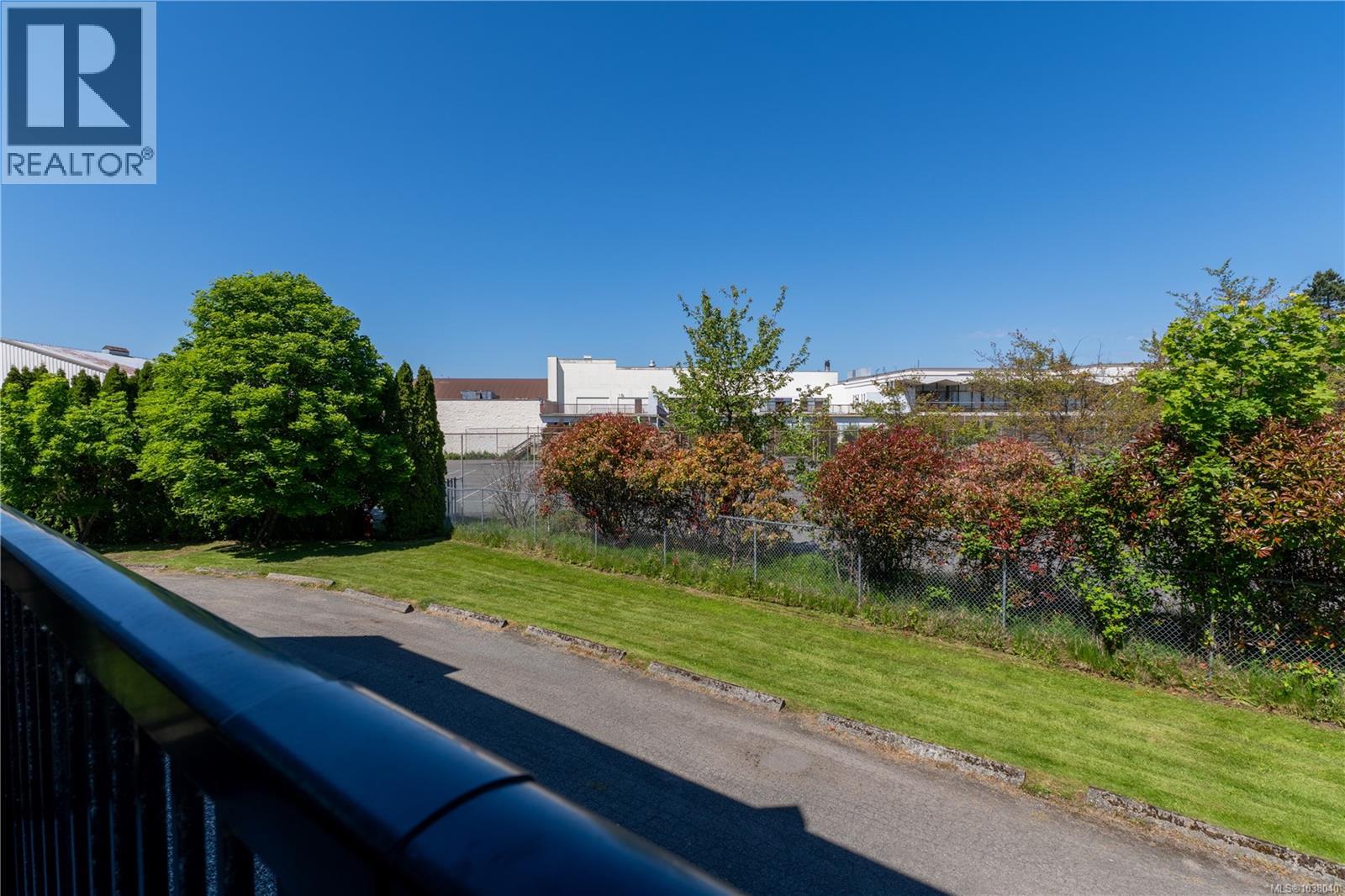 #220 1870 McKenzie Ave - 21