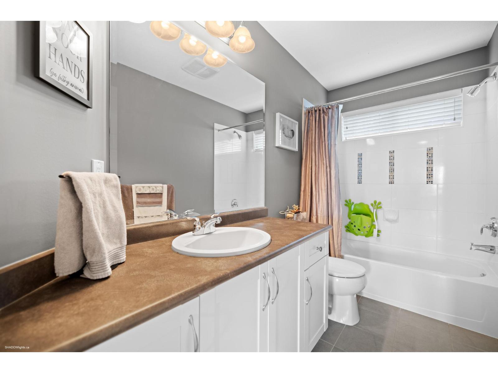 4 Bed, 4 Bath House for Sale in Surrey – 7016 178 STREET, Surrey – MLS# R3125848 - Image 10