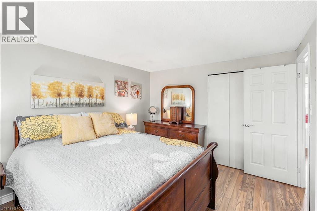 144 BELLINGHAM Drive - 18