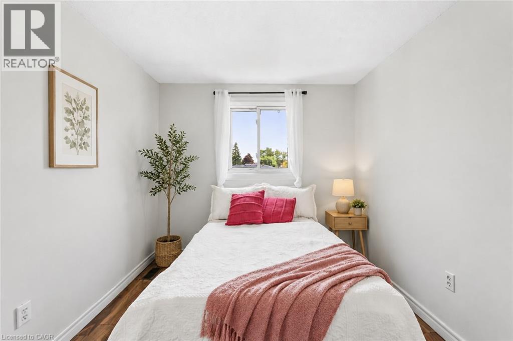 144 BELLINGHAM Drive - 21