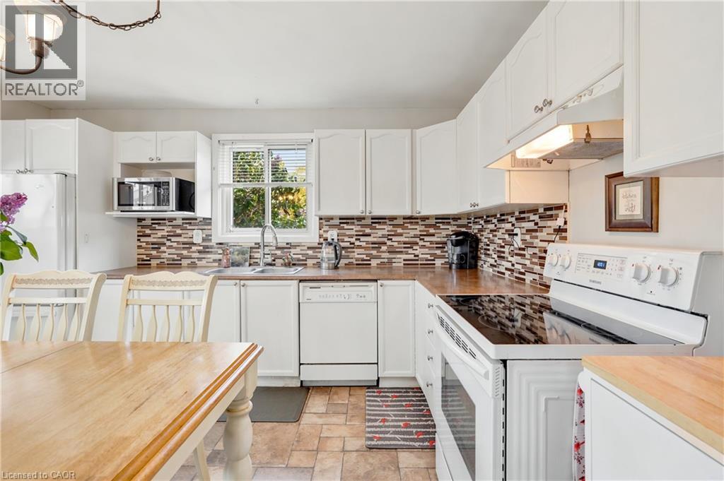 144 BELLINGHAM Drive - 12
