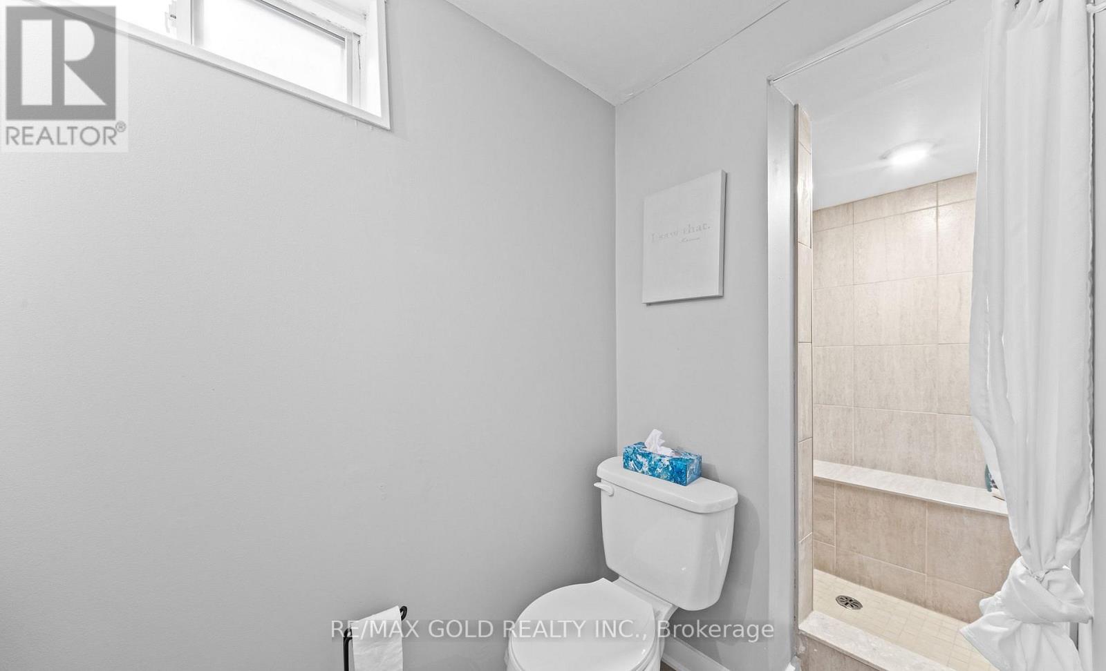 128 MARTINDALE CRESCENT - 28