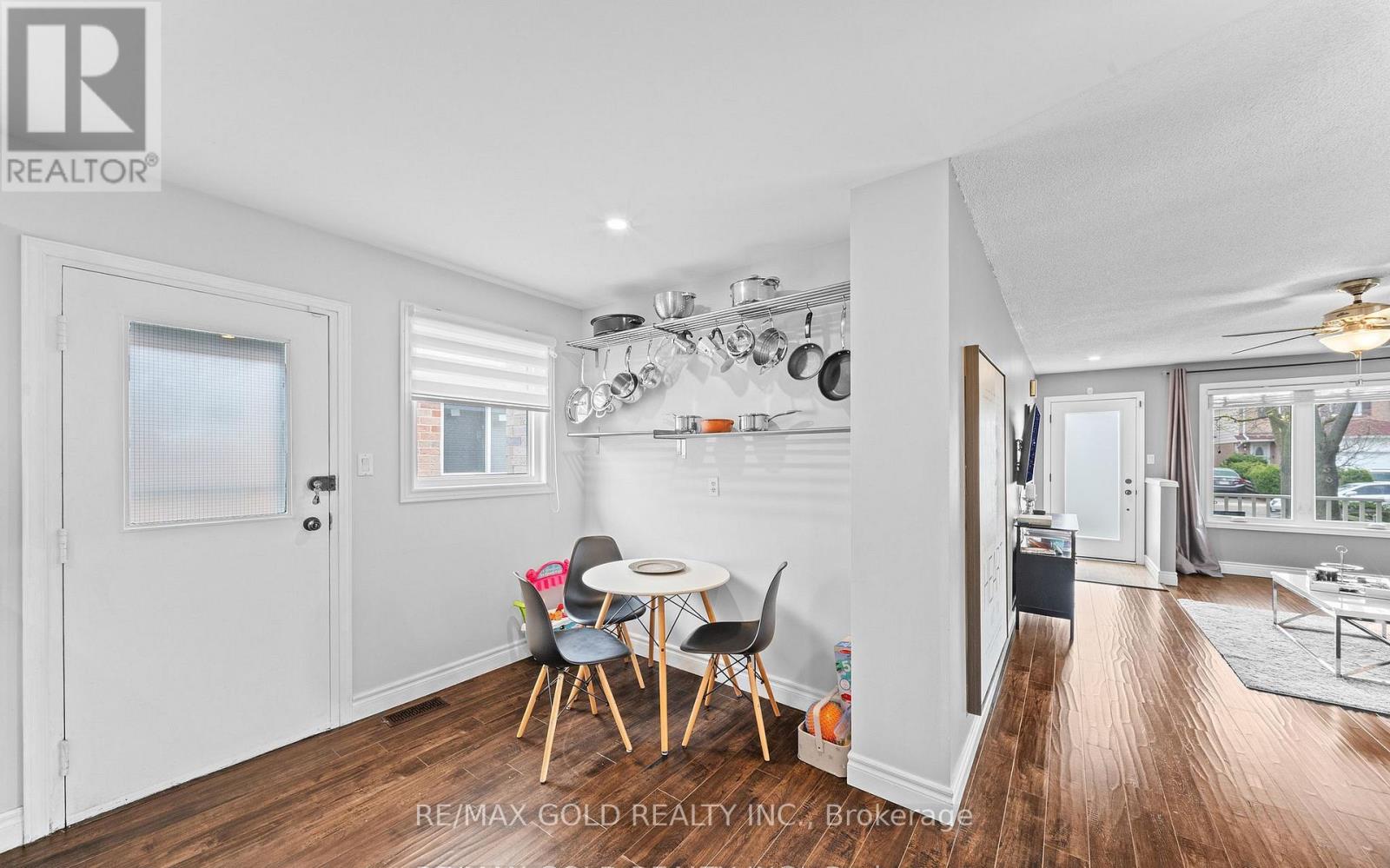 128 MARTINDALE CRESCENT - 18