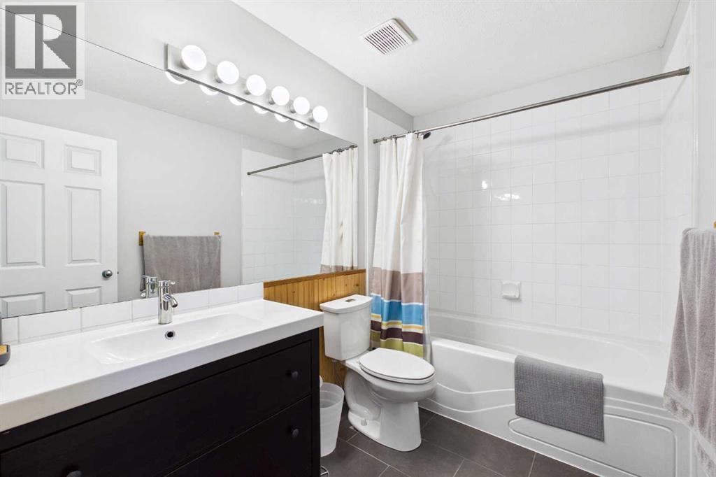 144 Simcoe Place SW - 21
