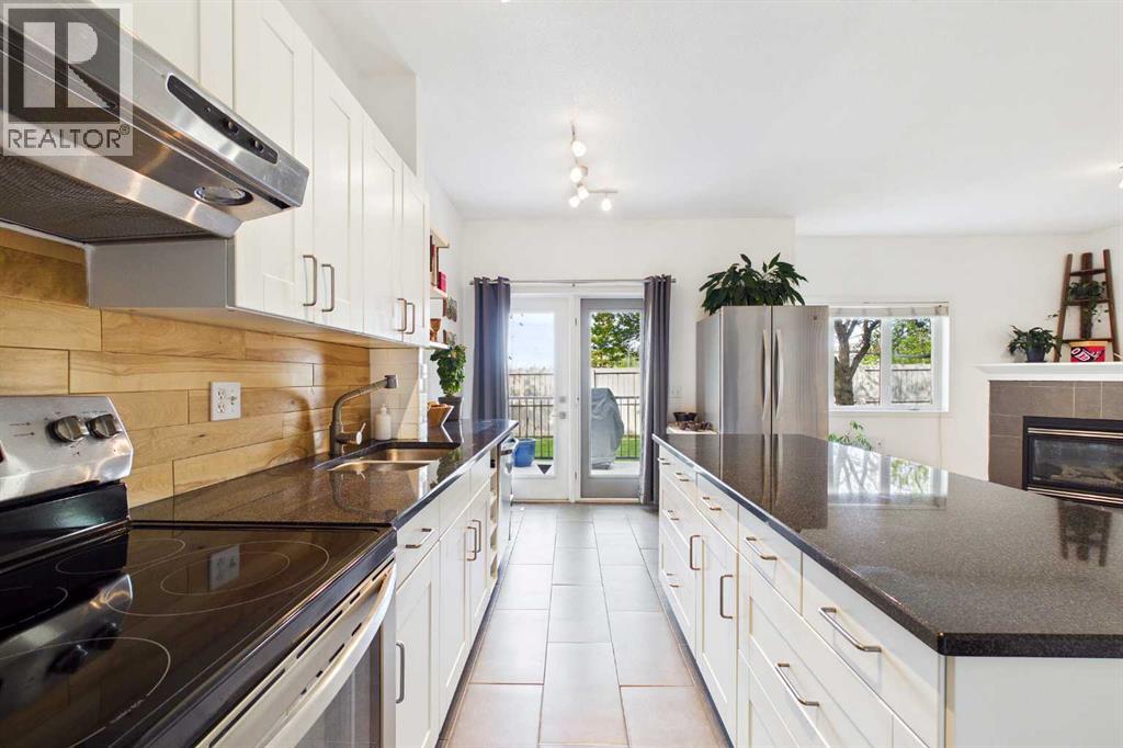 144 Simcoe Place SW - 11