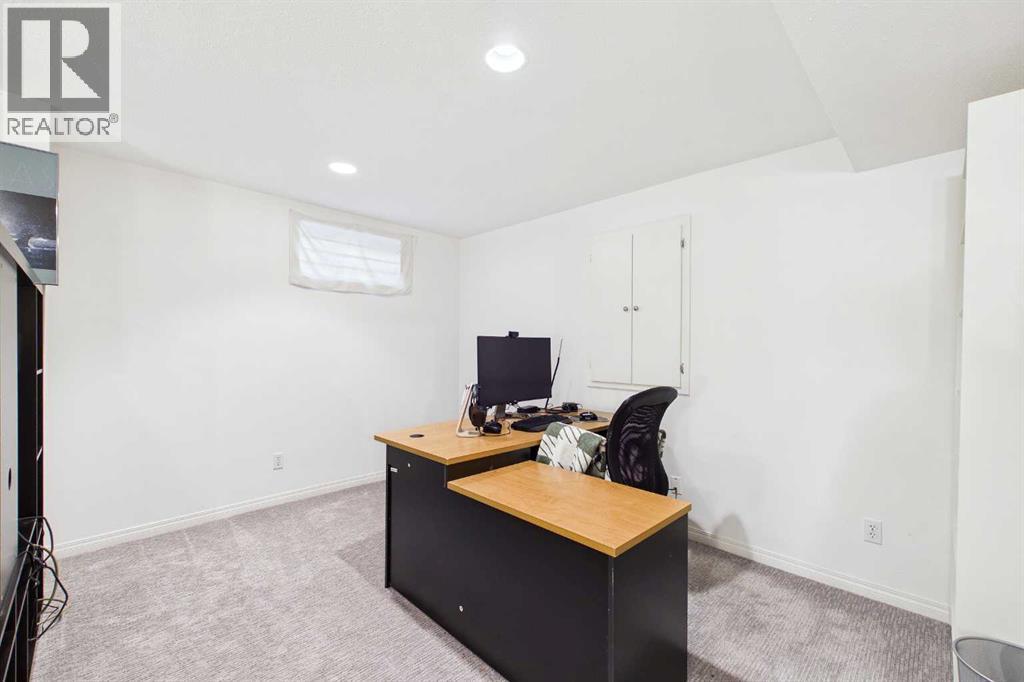 144 Simcoe Place SW - 31