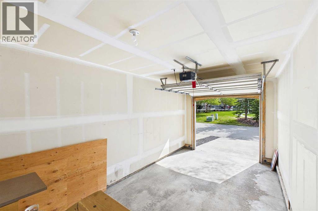 144 Simcoe Place SW - 34