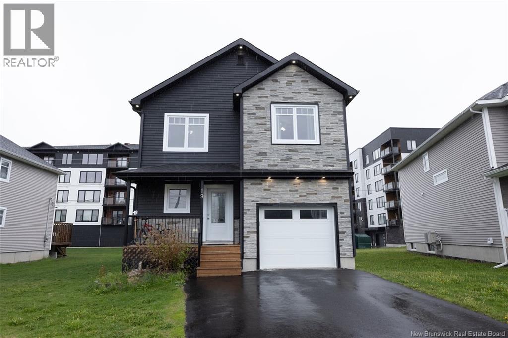 19 Lorilynn Crescent - Image 2