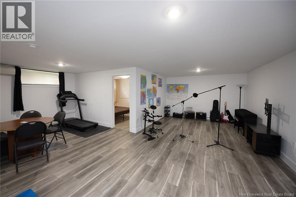 19 Lorilynn Crescent - 23