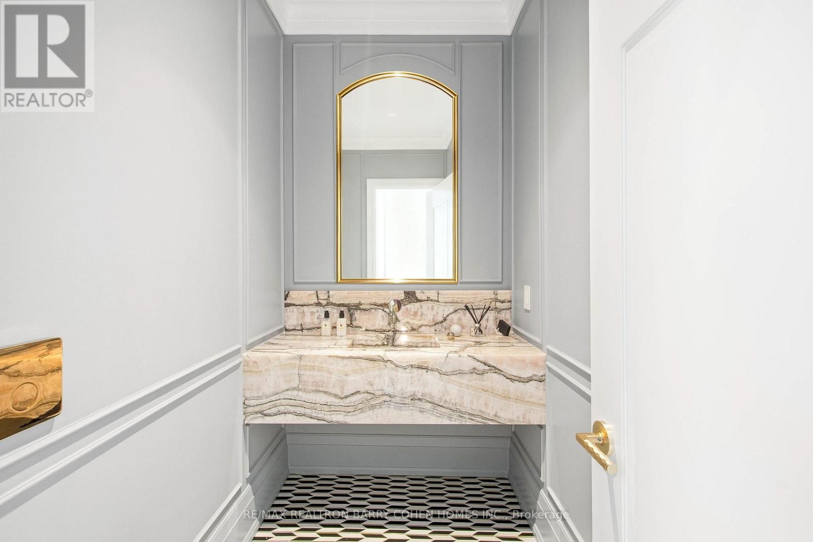 106 YORKMINSTER ROAD - 6