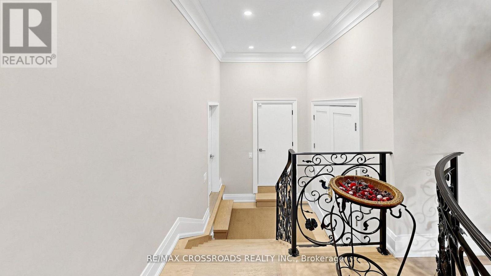 1427 ROSEBANK ROAD - 15