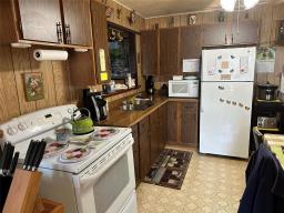 4 Main Street, Manigotagan, MB R0A0A0 Photo 24