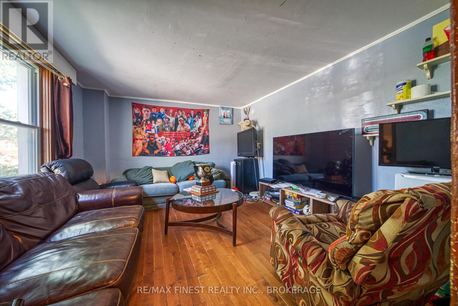 216 ALFRED STREET - 26