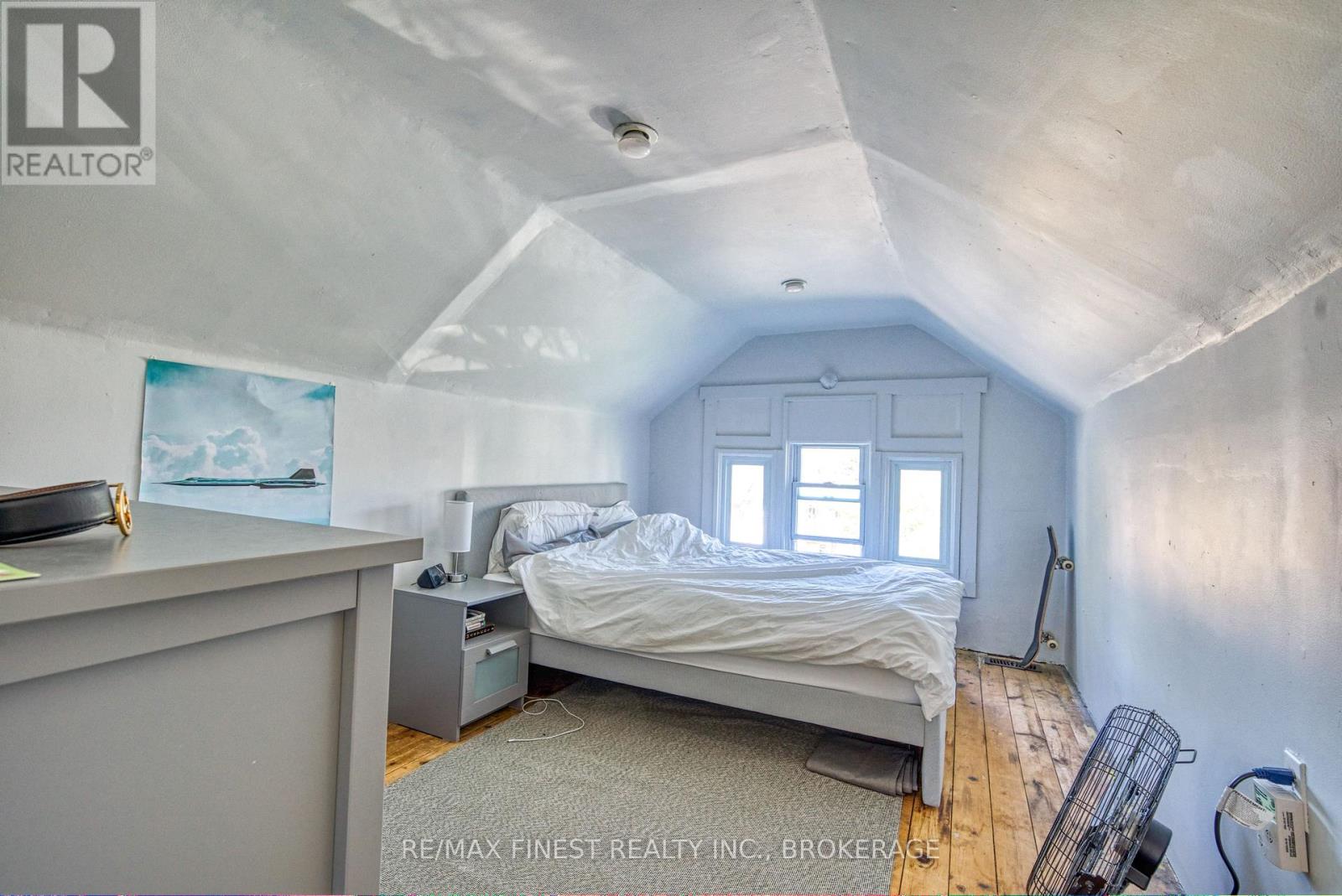 216 ALFRED STREET - 9