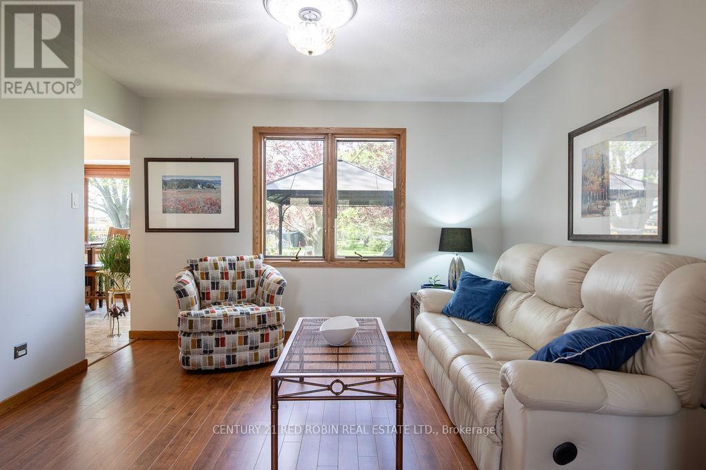 110 ROE STREET - 11
