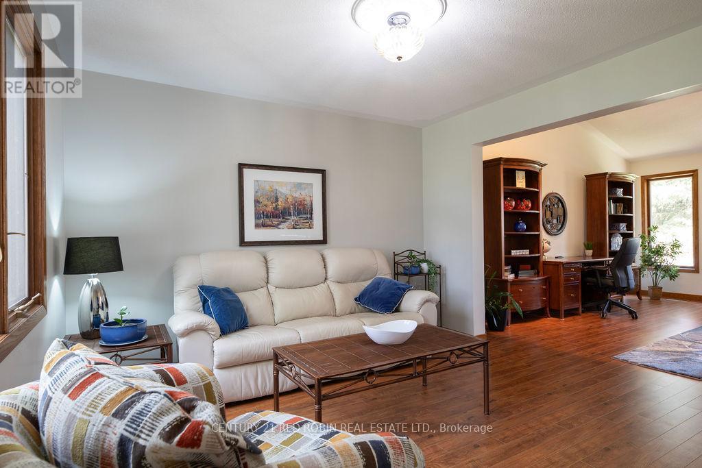 110 ROE STREET - 12