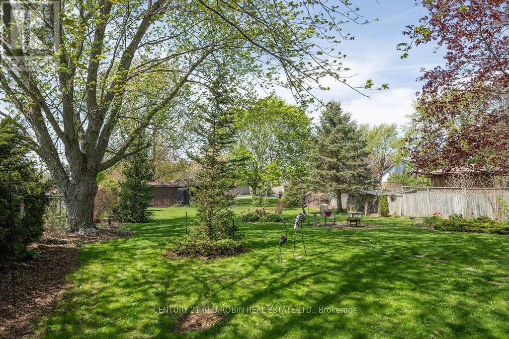 110 ROE STREET - 36
