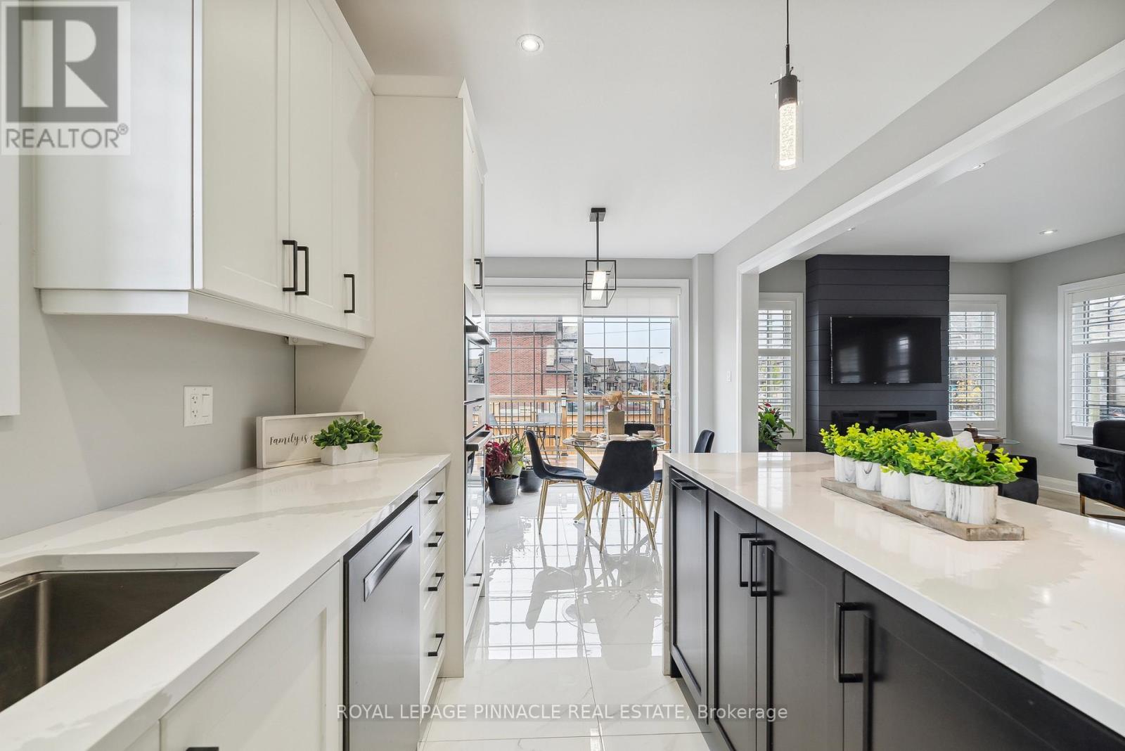 77 WALKERS BOULEVARD - 12