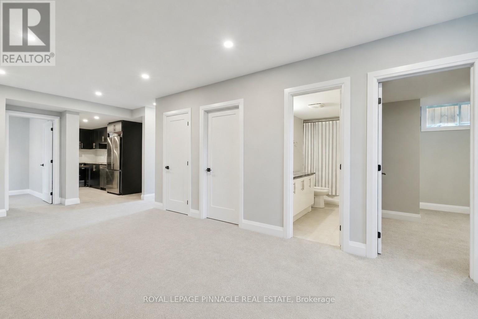 77 WALKERS BOULEVARD - 38
