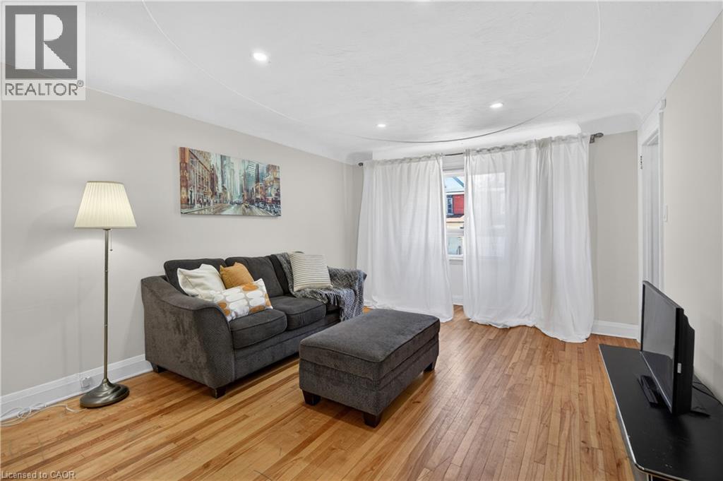 199 STIRTON Street - 4