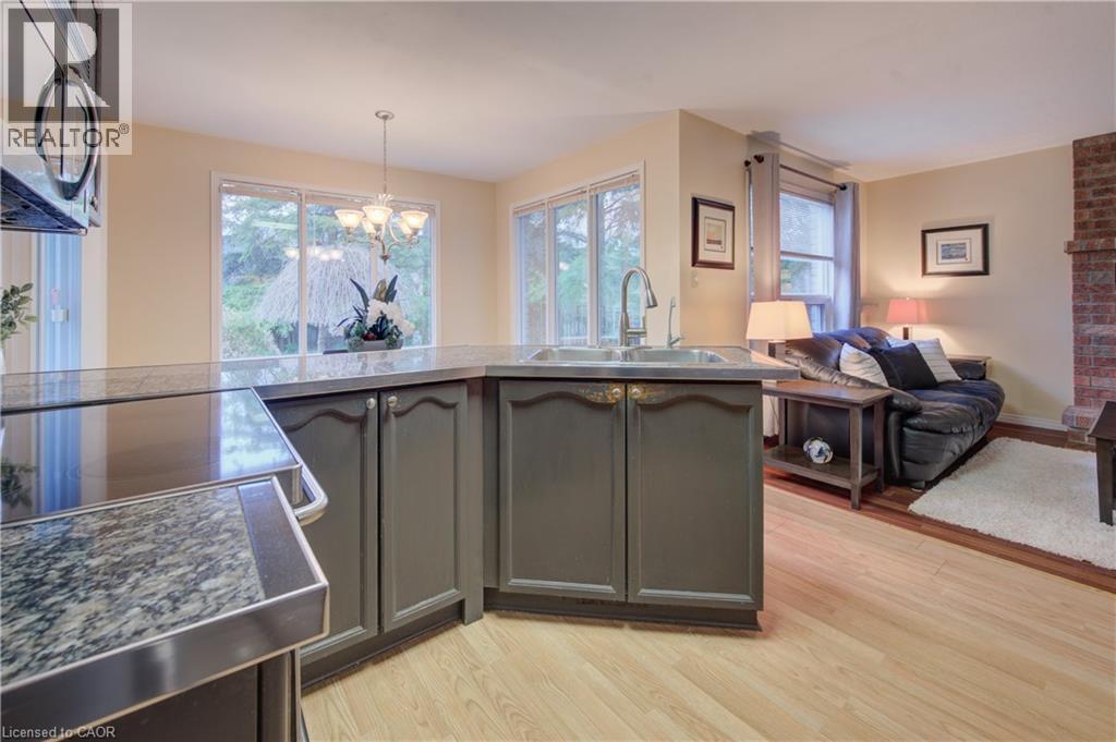 112 WEST ACRES Crescent - 11