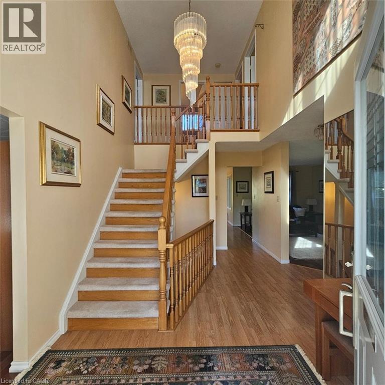 112 WEST ACRES Crescent - Image 3