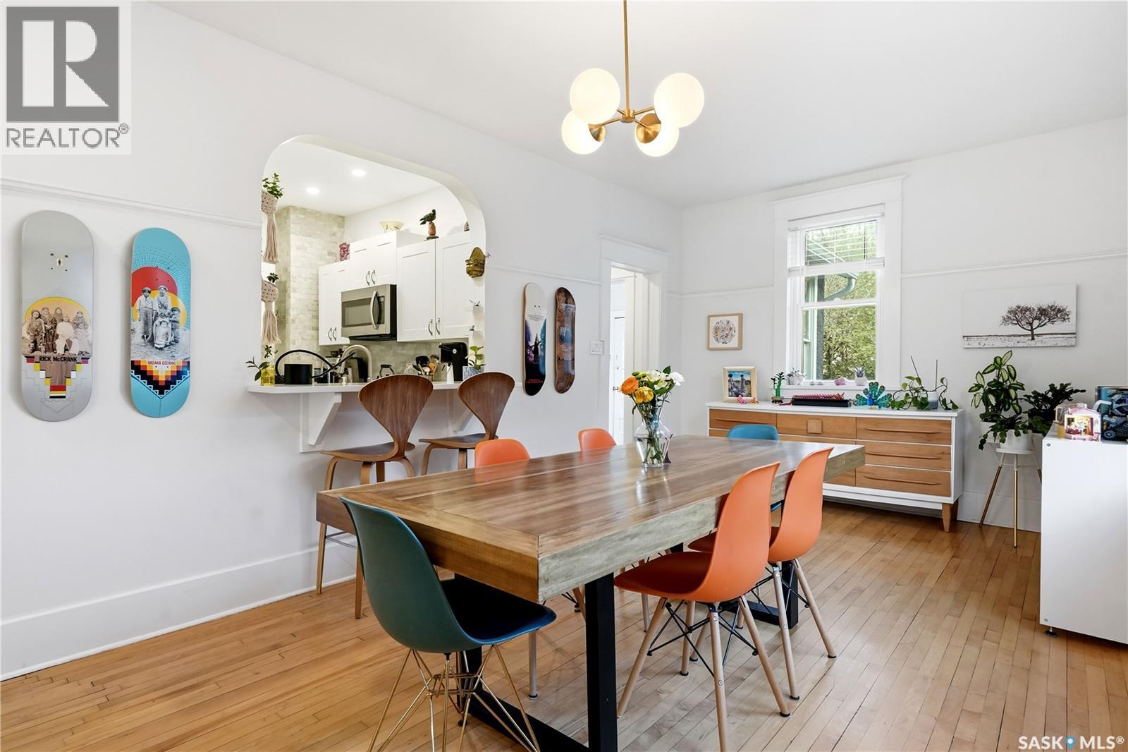 2035 Elphinstone STREET - 17