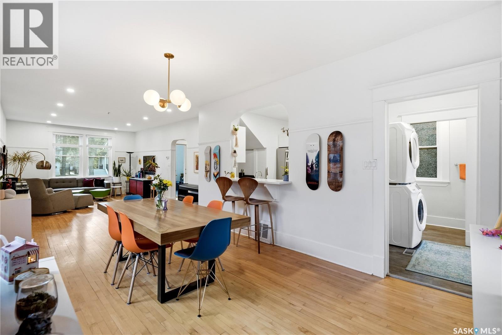 2035 Elphinstone STREET - 18