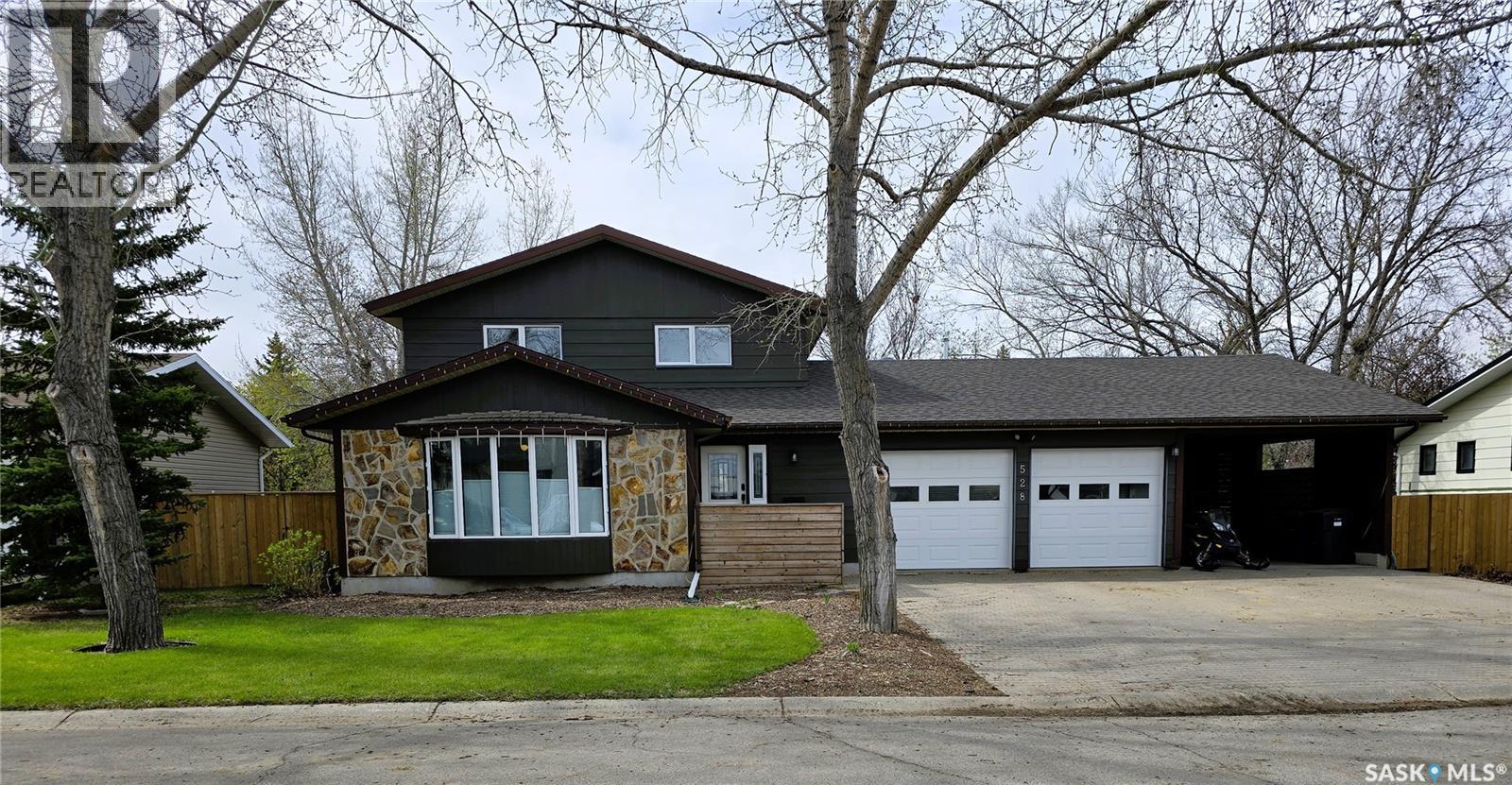 528 Dieppe DRIVE - photo 2