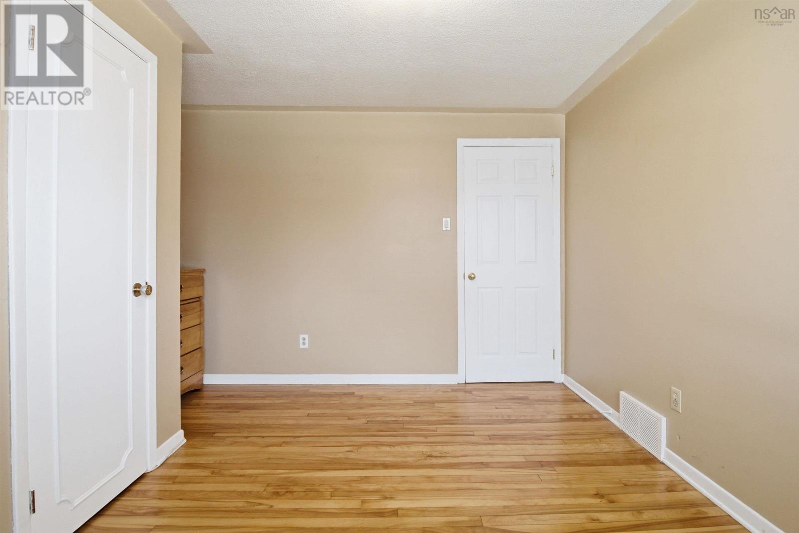 124 Gourok Avenue - 23